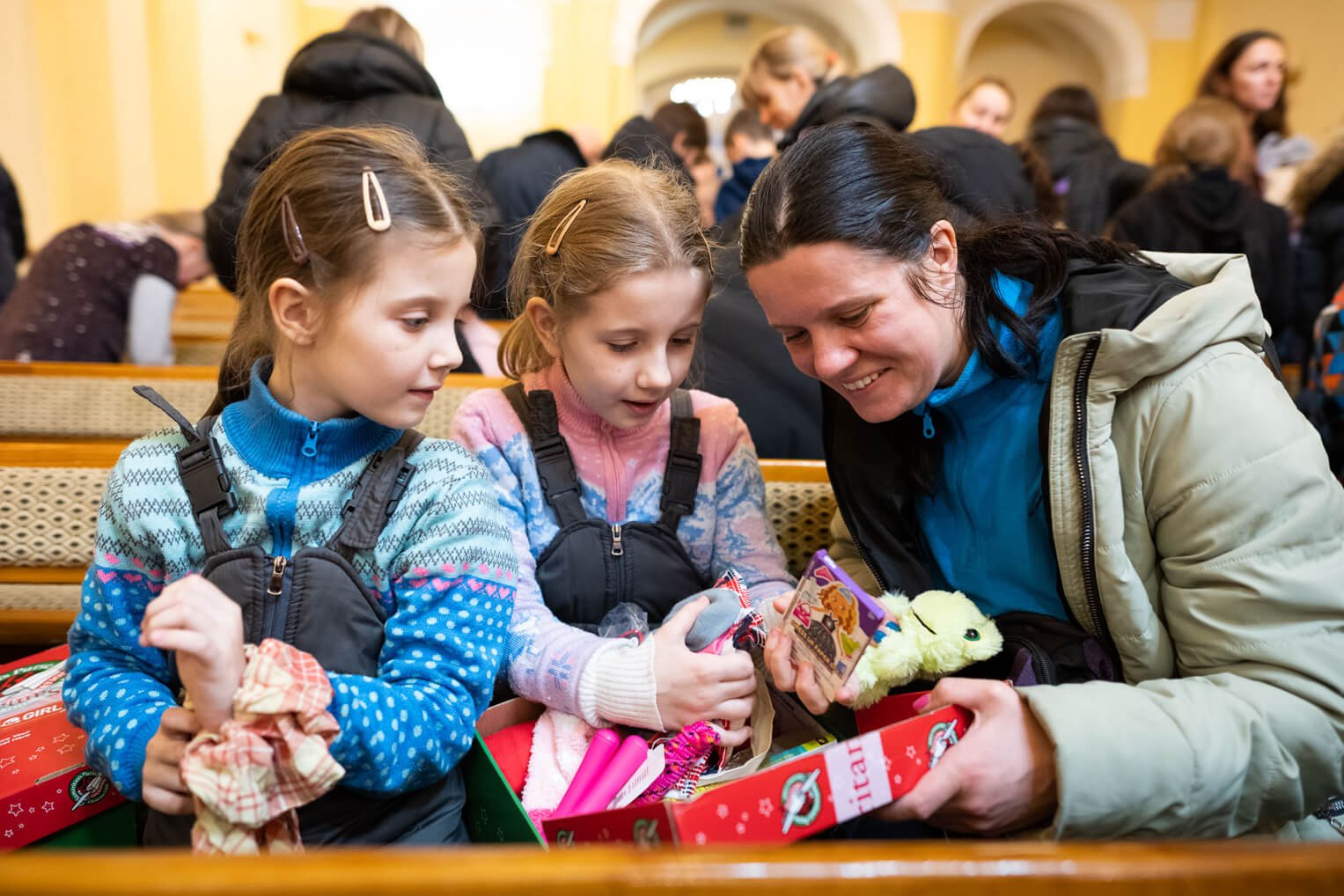 Geschenke für Geflüchtete_Schuhkartons für Kinder aus der Ukraine